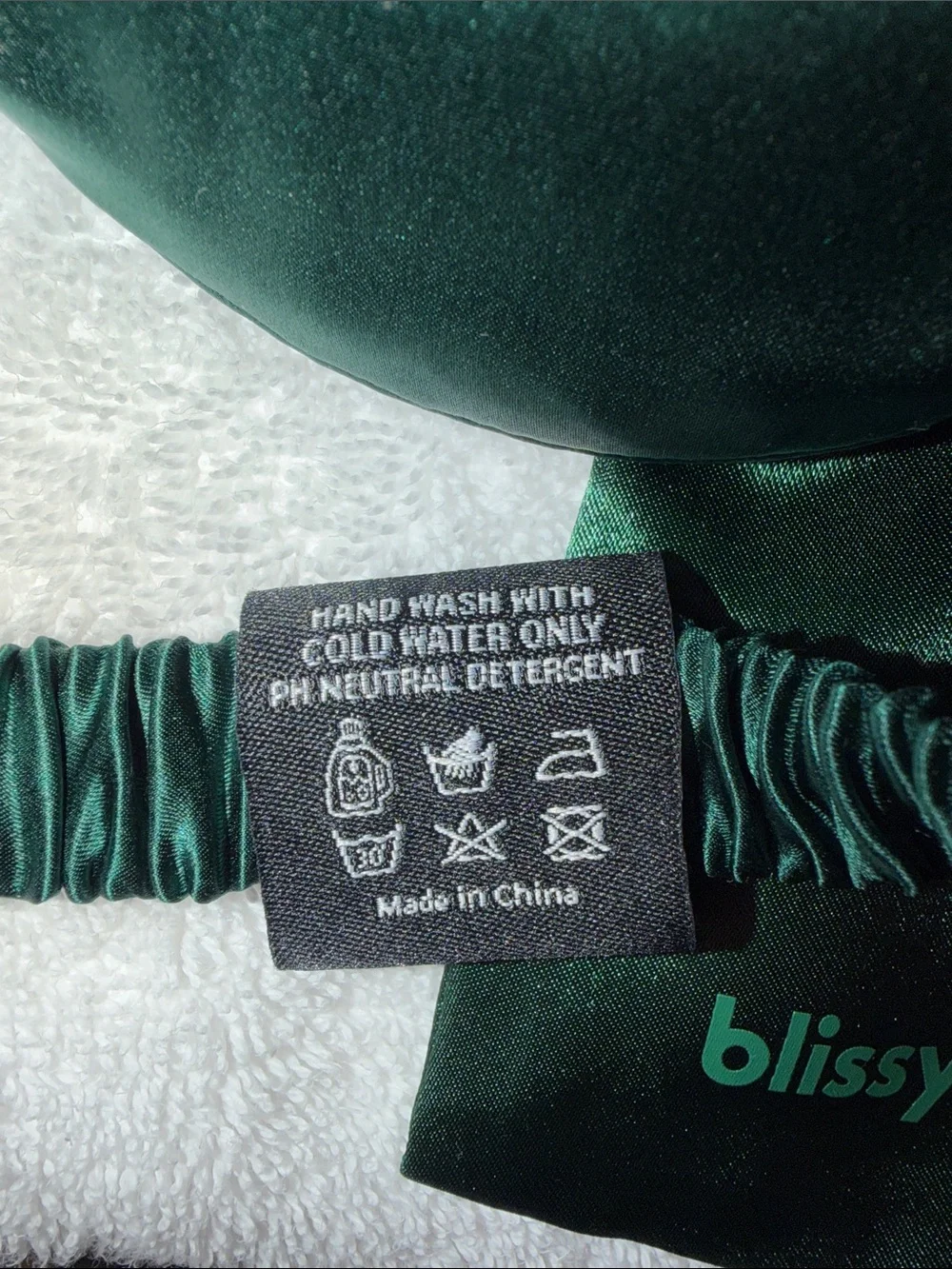Blissy Emerald Green Pure Silk Sleep Mask with Matching Pouch & Box